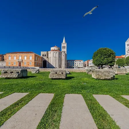 Neva With Private Bathroom Penzion 4*