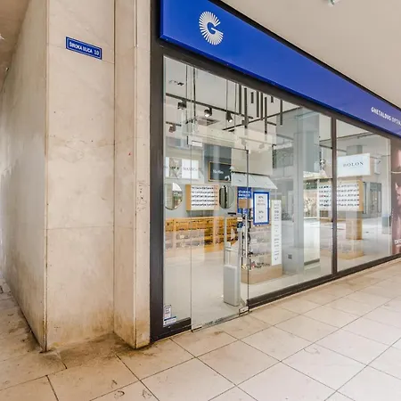 Neva With Private Bathroom Penzion Zadar